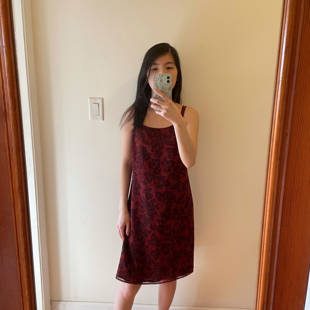 ‼️SALE‼️ BNWT Floral pattern red dress